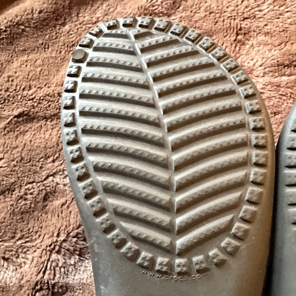 CROCS Women's Swiftwater Black Sandals - Picture 7 of 8